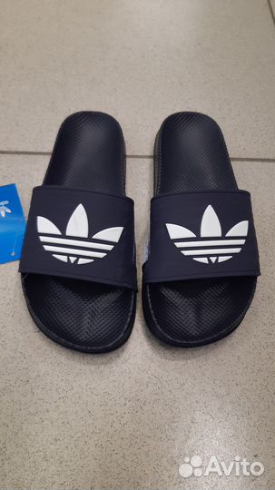 Шлепки adidas