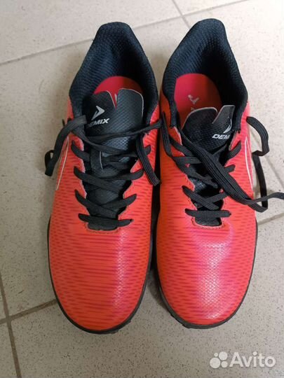 Бутсы футбольные сороконожки 39 размер