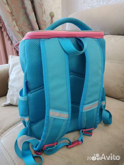 Школьный рюкзак