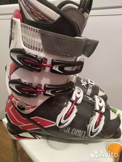 Горнолыжные ботинки 42