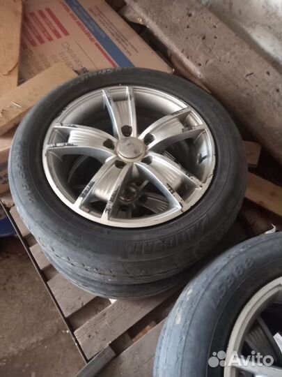 Amulet AD506 215/55 R16