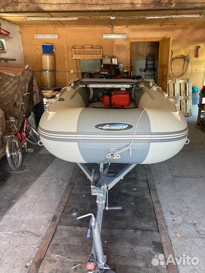 Моторная лодка