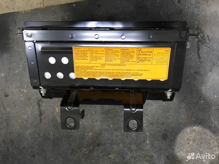 Подушка безопасности пассажира Kia coul 1