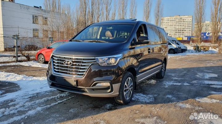 Услуги микроавтобуса Hyundai Grand Starex 8 мест
