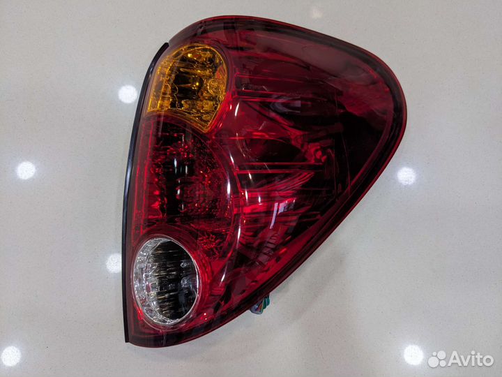 Фонарь задний правый mitsubishi L200 2006-2014