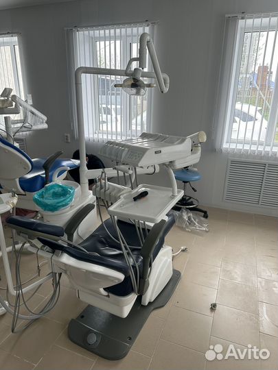 Продается стомотологическое кресло Premier 11