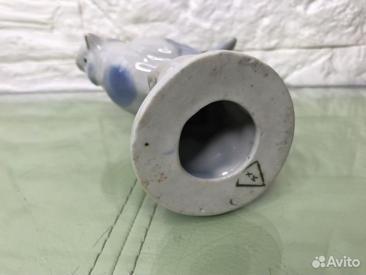 Фарфоровая статуэтка Синица Старая Гжель