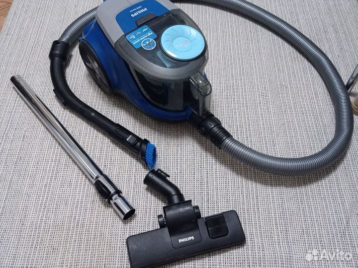 Мощный пылесос Philips