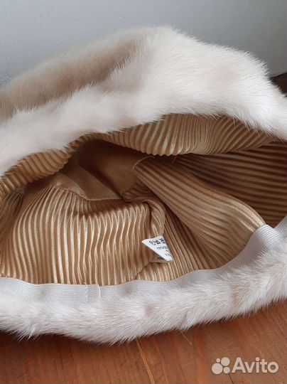 Берет женский норковый