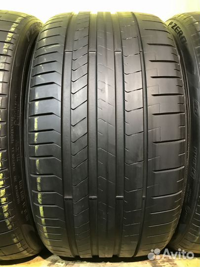 Pirelli P Zero PZ4 285/30 R22 101U