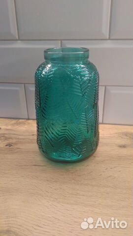 Ваза цвета бутылочного стекла, высота 20 см