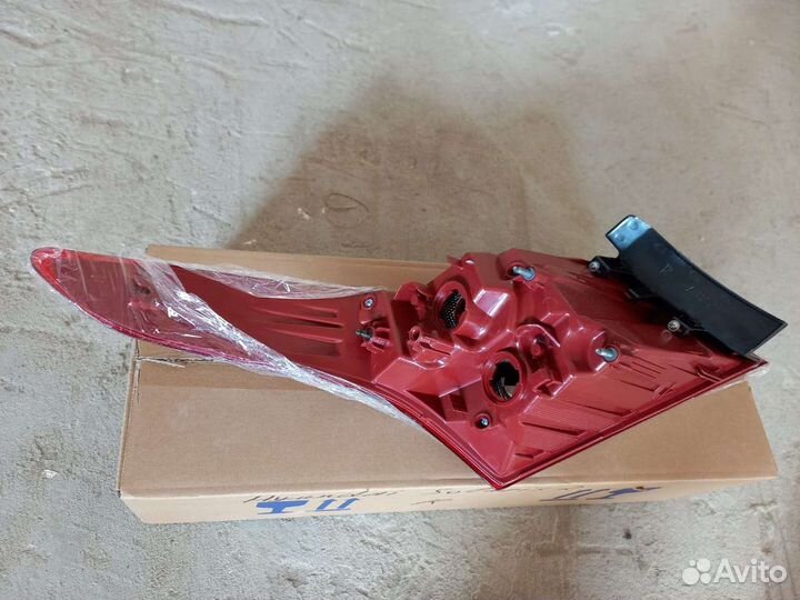 Hyundai solaris 2 задний левый фонарь правый