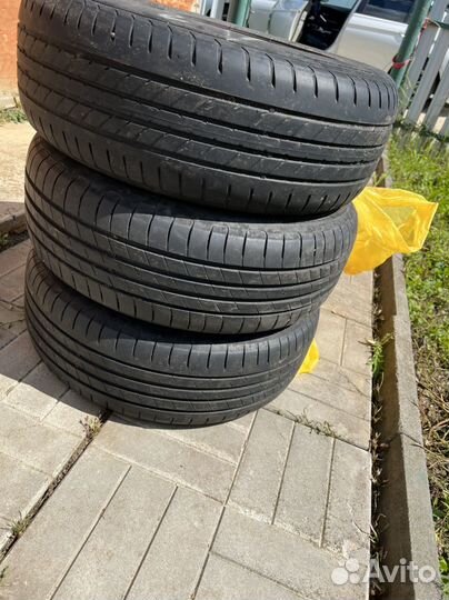 Goodyear EfficientGrip Performance 205/60 R16