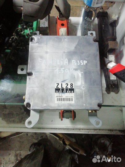 Блок управления двигателем Mazda Familia BJ5P zlde