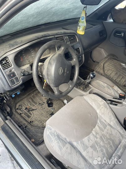 Салон nissan primera p11