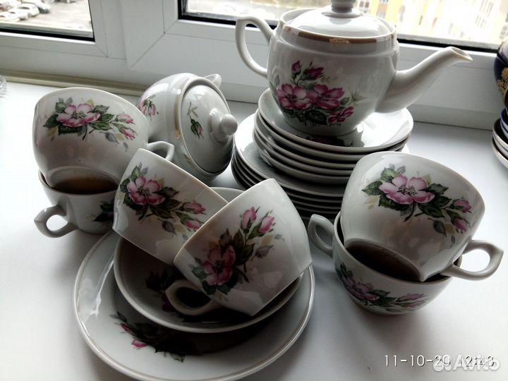 Сервиз чайный, Кувшин-квасник, Салатники винтажные