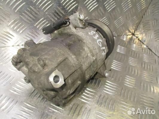 Компрессор кондиционера бензиновый BMW 3 E46 (83G1