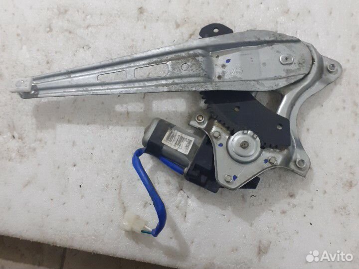 Стеклоподемник двери передний правый Geely MK