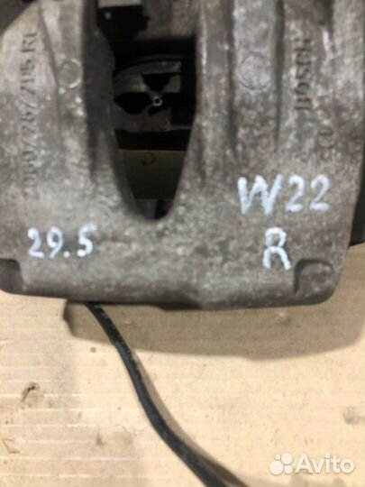 Суппорт тормозной передний правый Mercedes-Benz