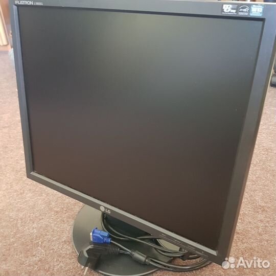 Монитор LG 19 дюймов