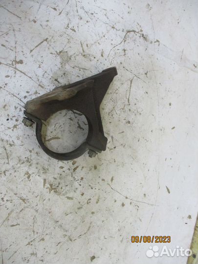 Кронштейн правого привода Форд Фокус 2