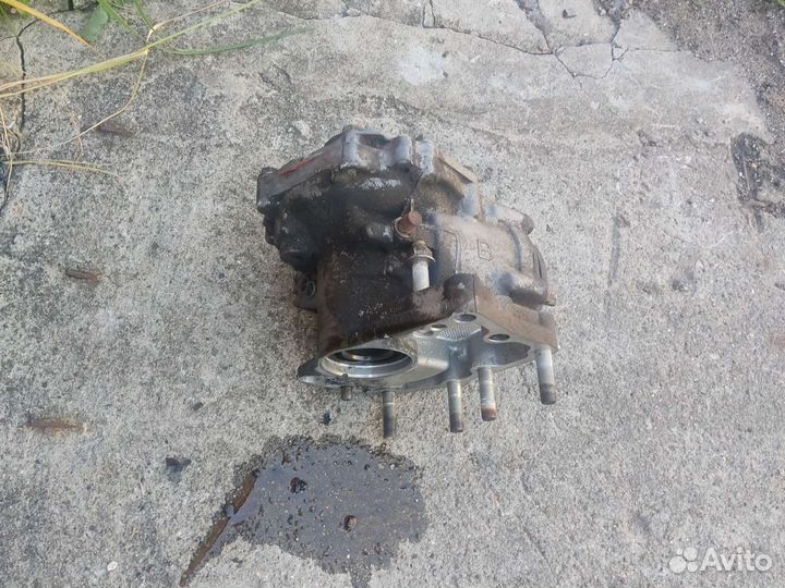 Редуктор передний Toyota RAV 4