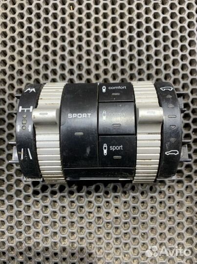 Блок переключения режимов подвески Каен 955-957 Ca