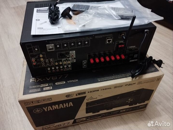 AV Yamaha RX-V677