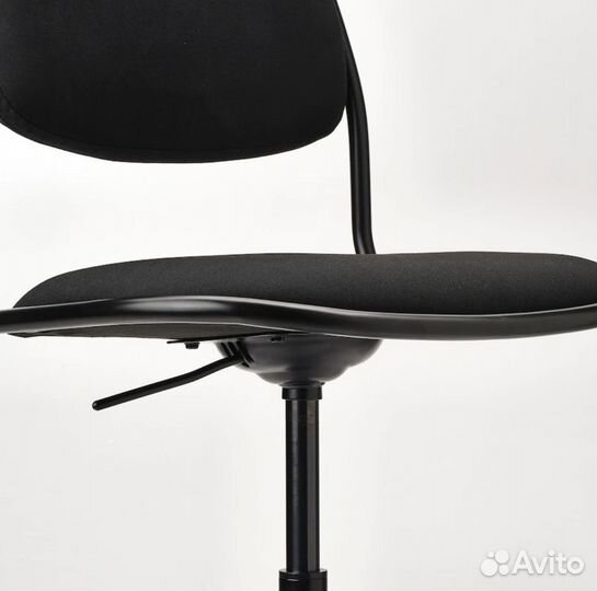 Компьютерное кресло Икеа