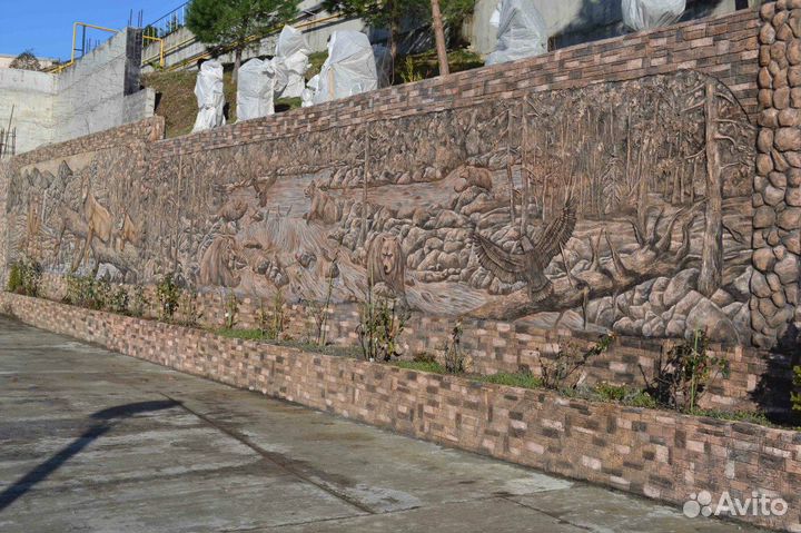 Водопады, барельефы, скульптуры, оформление террит