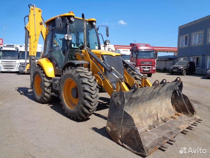 Экскаватор-погрузчик ЕлАЗ BL888, 2022