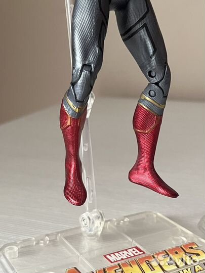 Avengers War of Infinity Iron Spider Figure