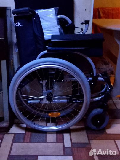 Инвалидная коляска