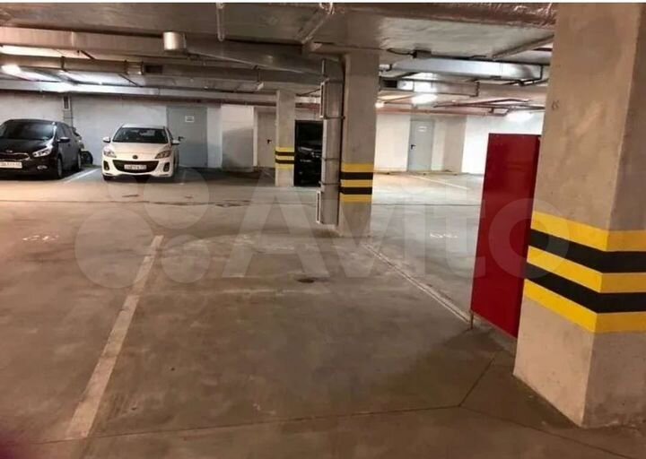 Машиноместо, 13 м²