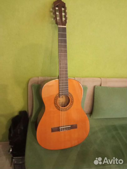Классическая гитара бу