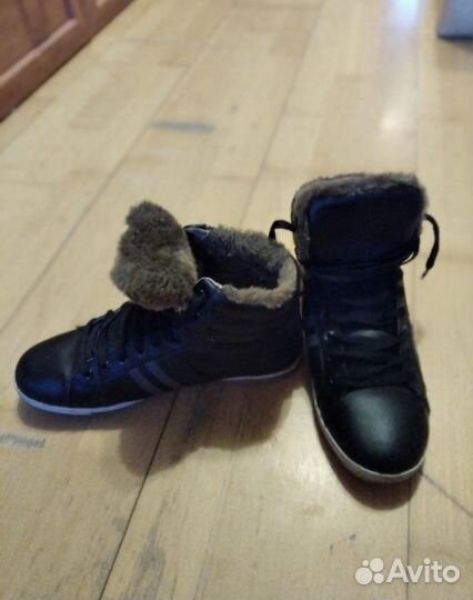 Кроссовки зимние женские с натуральным мехом