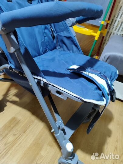 Прогулочная коляска трость