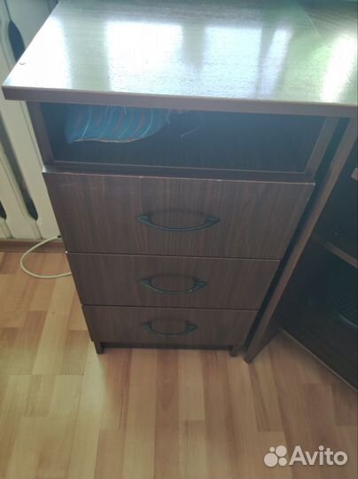 Стол угловой