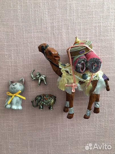 Сувениры и чайник (ОАЭ, Египет, Турция)