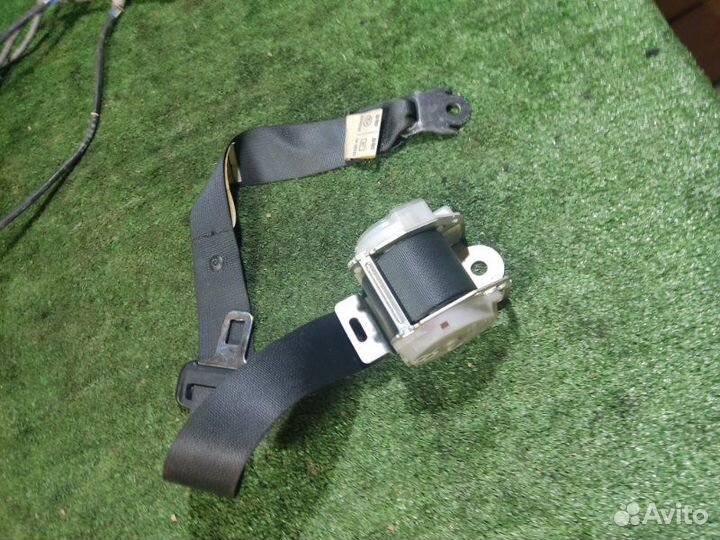 Ремень безопасности задний Mitsubishi Galant 2006