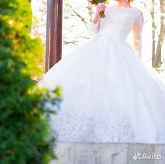 Свадебное платье