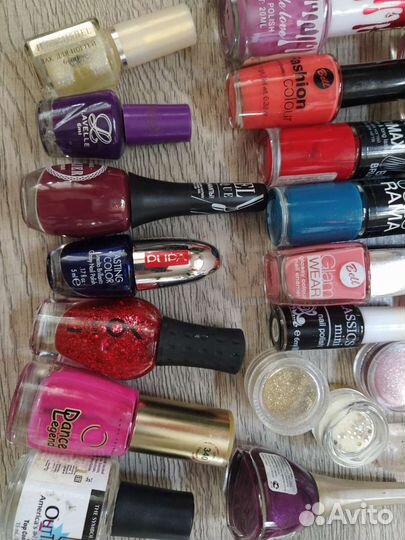 Лак для ногтей пакетом