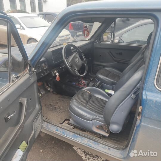 LADA 4x4 (Нива) 1.7 МТ, 2006, 170 000 км