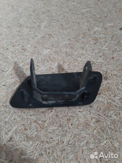 Заглушка омывателя фар передняя правая Volkswagen