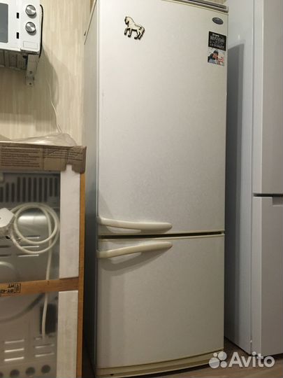 Холодильник Атлант рабочий в отличном состоянии