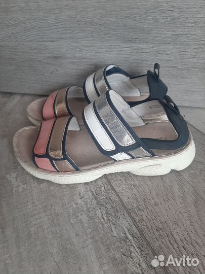 Босоножки для девочки