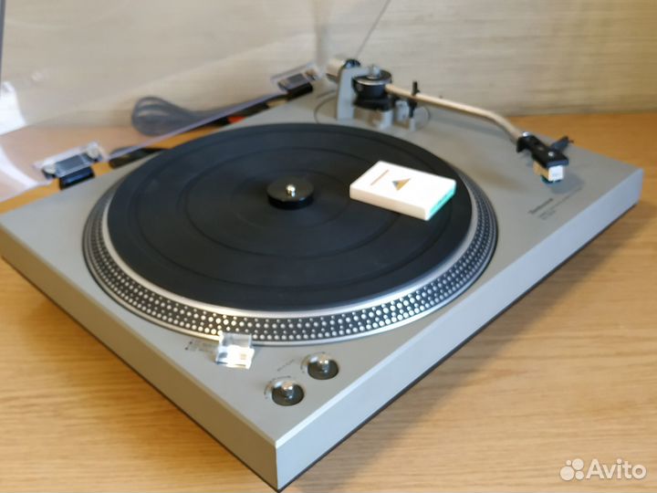 Проигрыватель винила Technics SL-1500 Japan