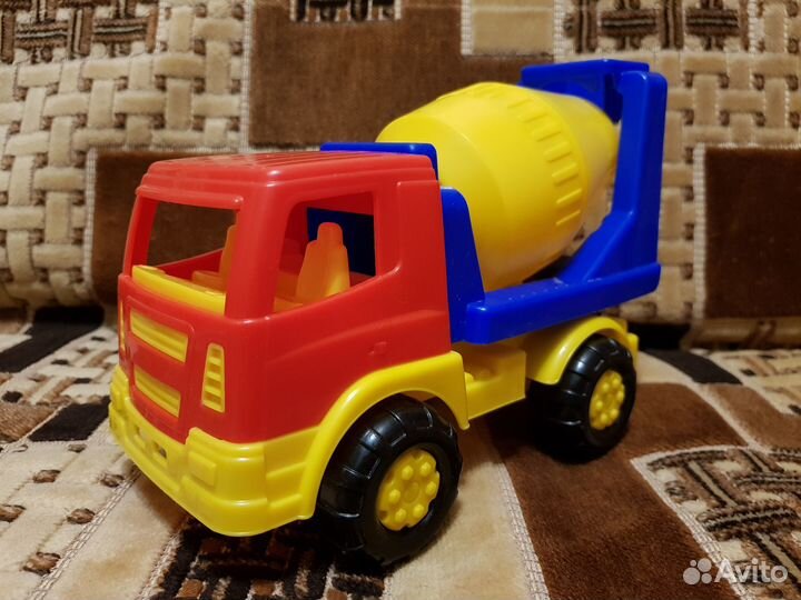 Пластмассовые машинки Полесье