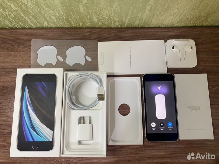 Телефон iPhone se 2020 идеал