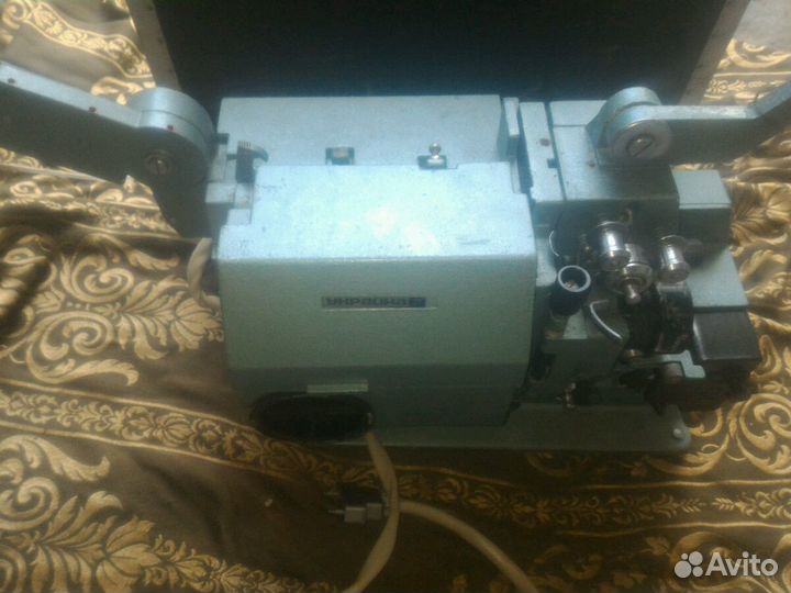 Кинопроектор Украина 7